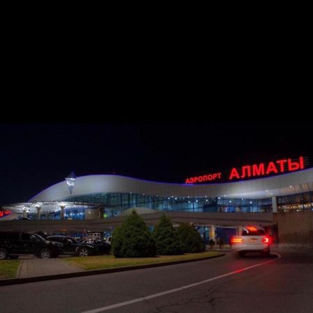 Apartmán На Майлина Turksib Exteriér fotografie