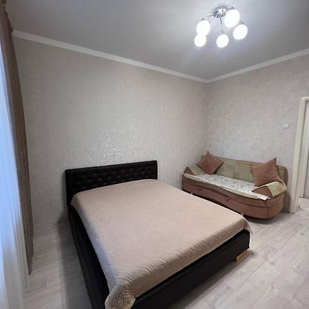 Apartmán На Майлина Turksib Exteriér fotografie